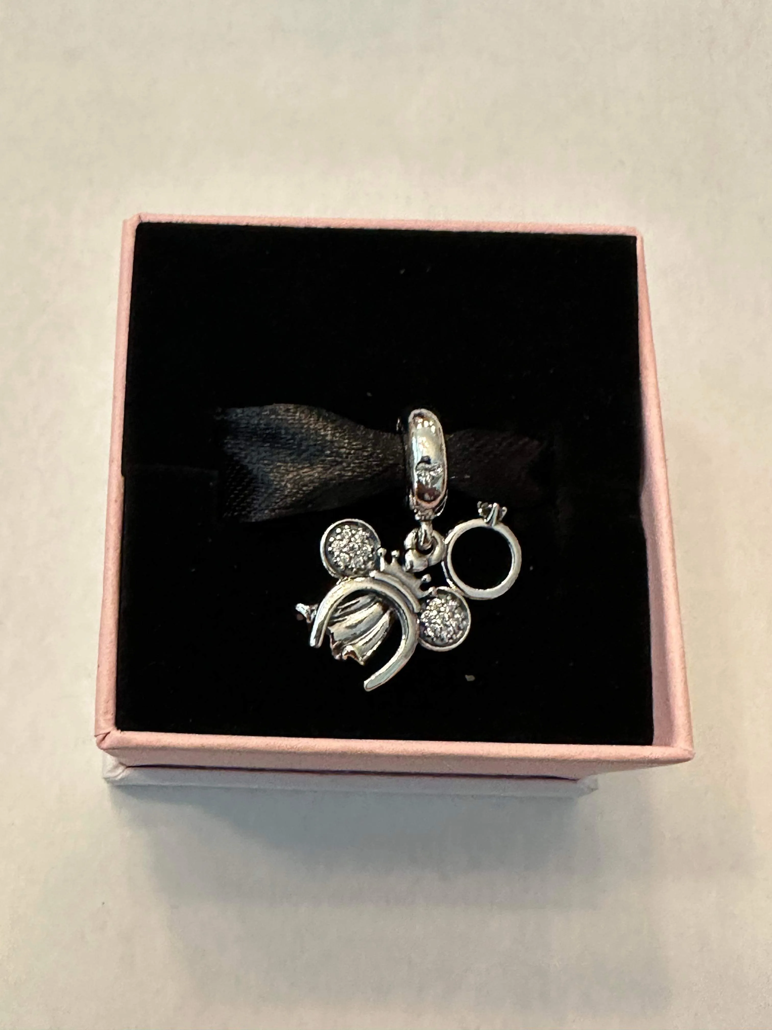 Disney Parks Pandora Bride Minnie Ears Headband Ring Charm Dangle 2023 Exclusive